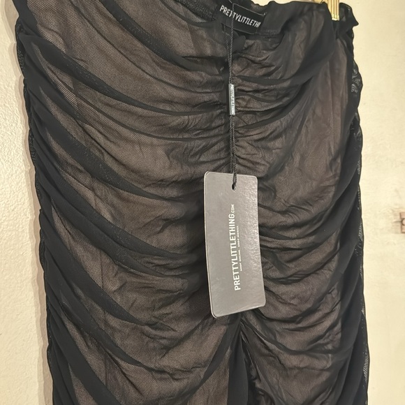 PRETTY LITTLE THING Black ruched fully lined brand new leggings Sz.12 with tags - Picture 3 of 12